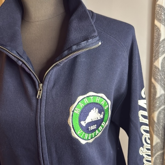 Martha’s Vineyard Embroidered Zip Up Mock Neck Sweatshirt SZ Medium - Picture 2 of 8